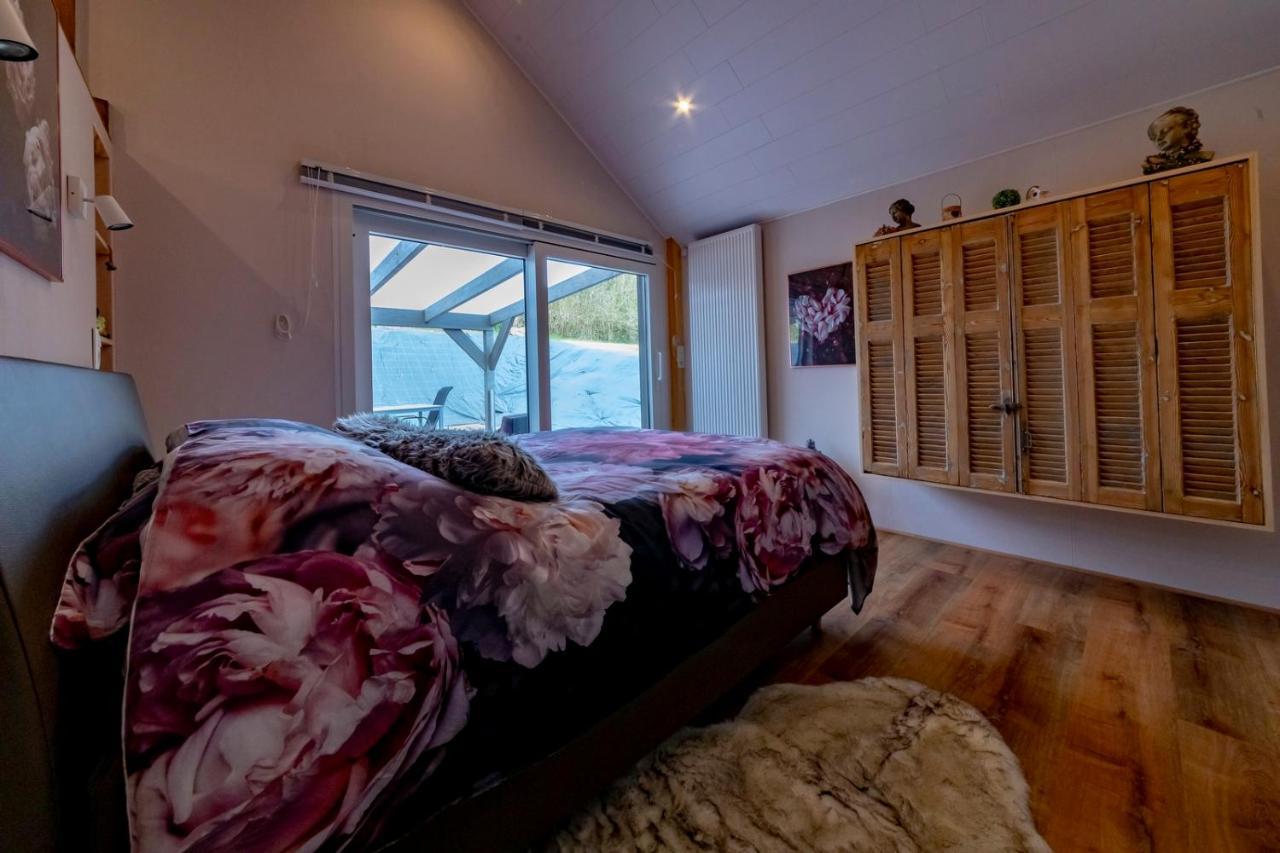 Le Petit Moussis Villa Ставело Екстериор снимка